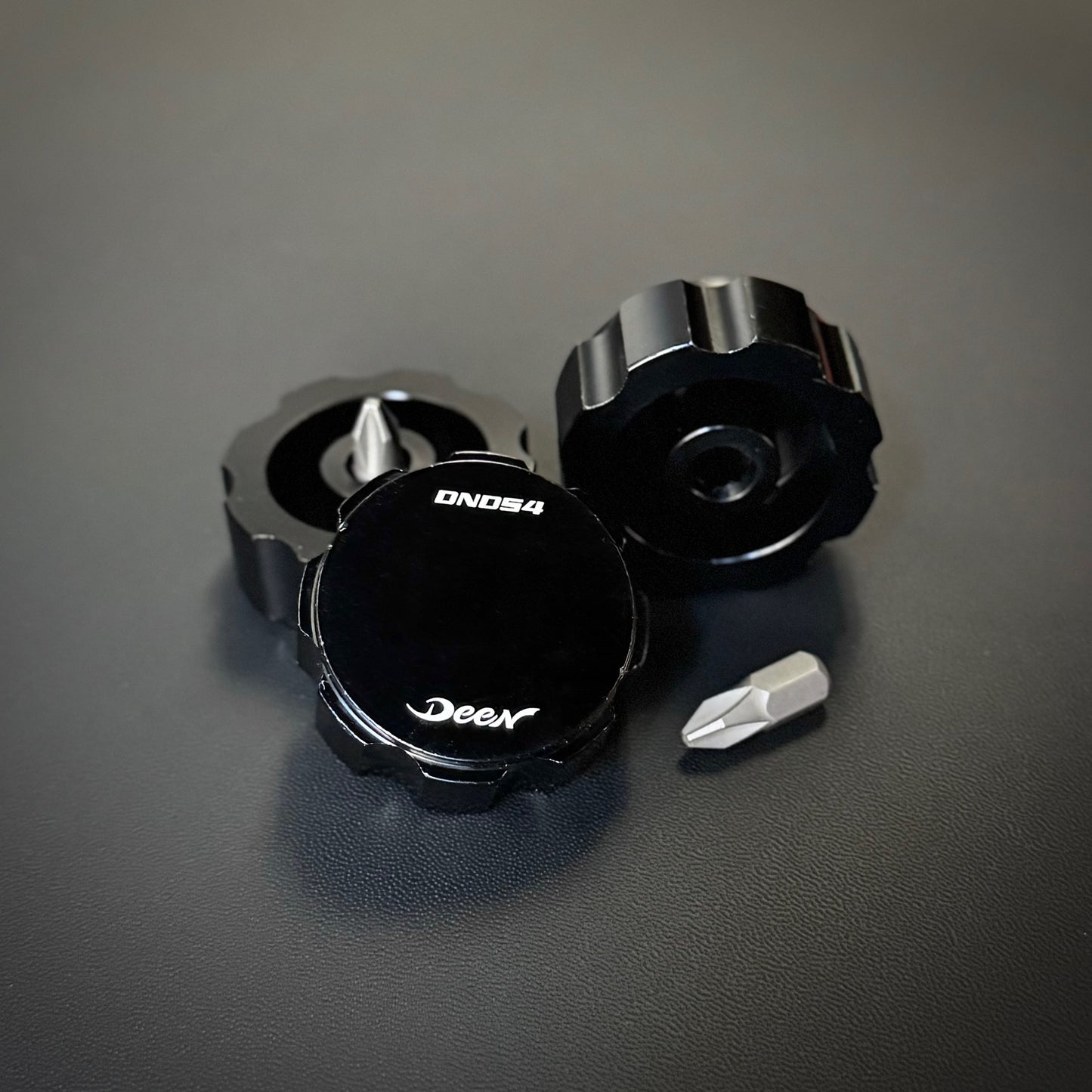 DEEN Stubby Bit Driver W/Stubby PH2 Bit DNDS4-BK