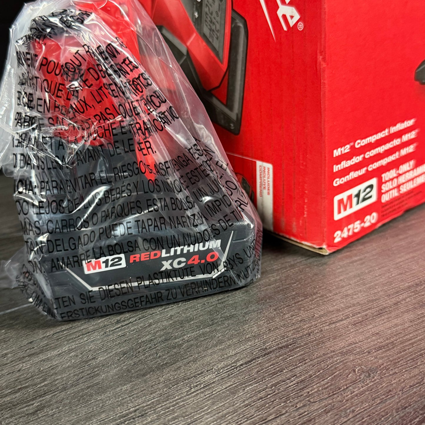 Milwaukee M12 Compact Inflator Kit 2475-21XC